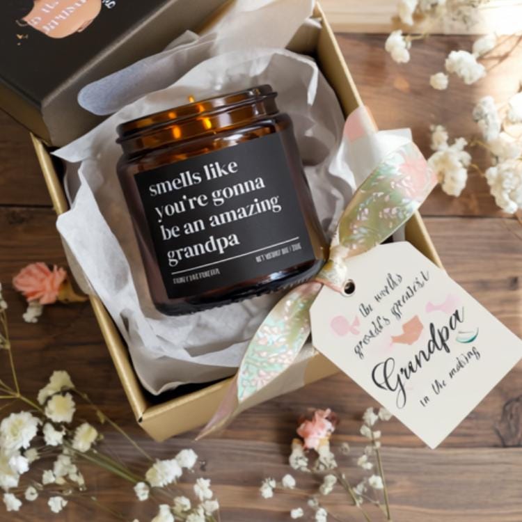 Smells Like You’re Gonna Be an Amazing Grandpa Candle — Pregnancy Announcement Gift, Hand-Poured Soy Wax